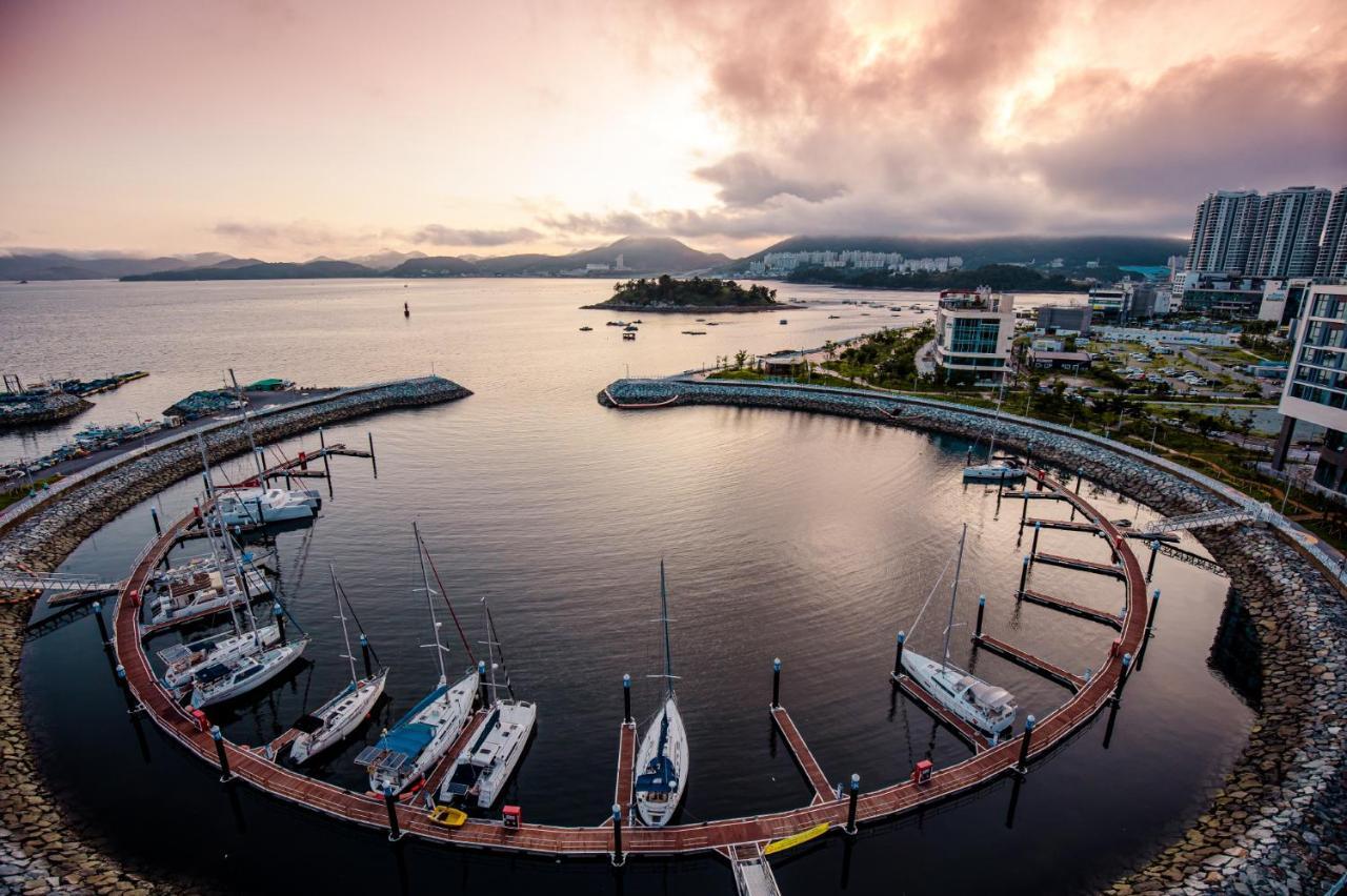 Ocean Marina Suite View Joszu Kültér fotó